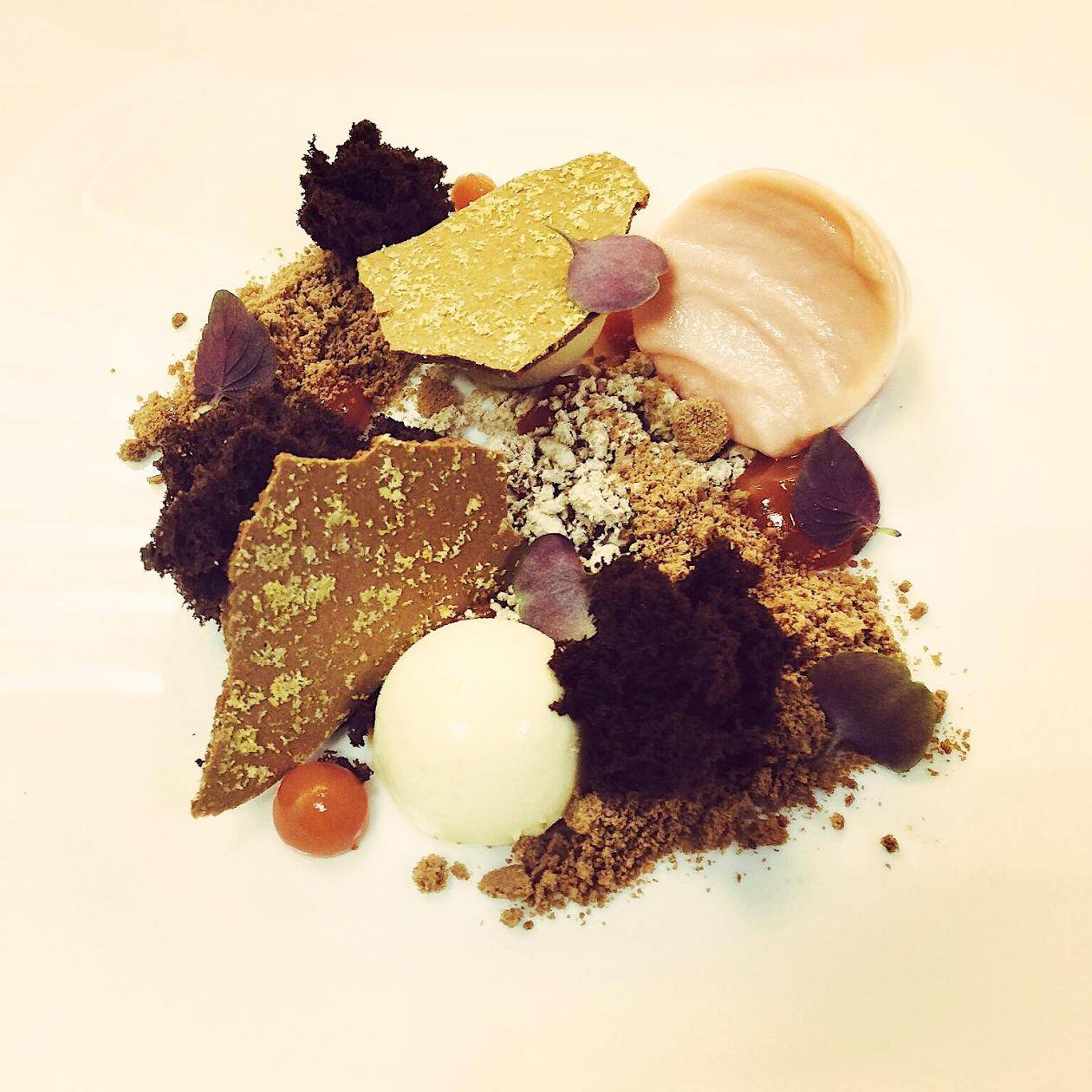 Chocolate cremeaux, peanut butter parfait Green mandarin sorbet  Chocolate mélilot soil (sweet clover), dehydrated chocolate, chocolate powder 
