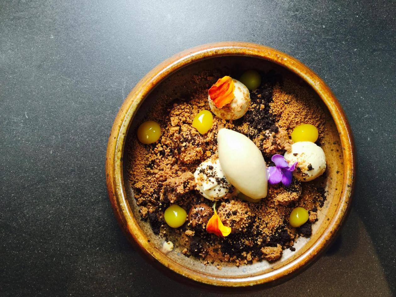 Choco Planeta by Najat Kaanache