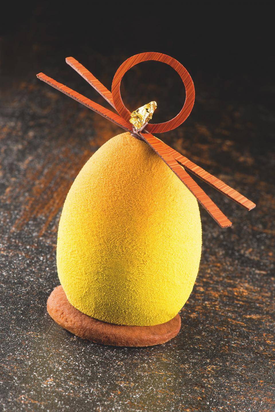 Dark chocolate and passion fruit by Davide Comaschi