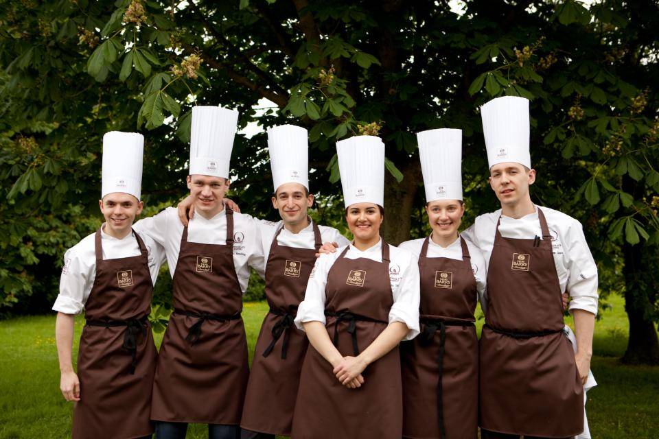The contestants The contestants