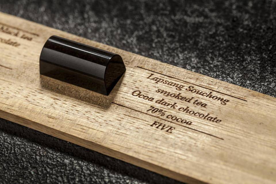 Lapsang Souchong Black Tea and Whisky Bonbon by Ramon Morató
