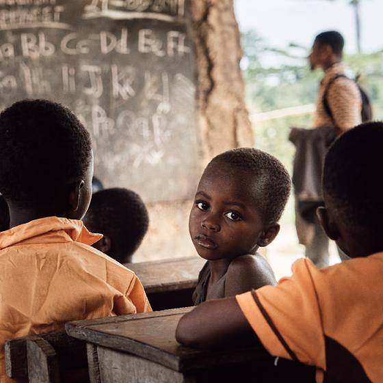 child-ghana-school